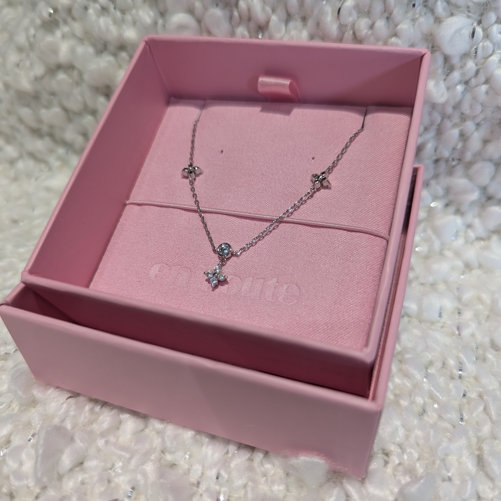 Elegant Silver Necklace with Star Accents